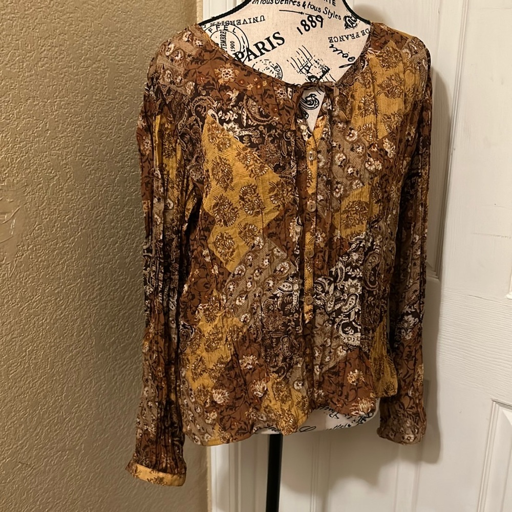 First issue/Liz Claiborne brown floral button up blouse